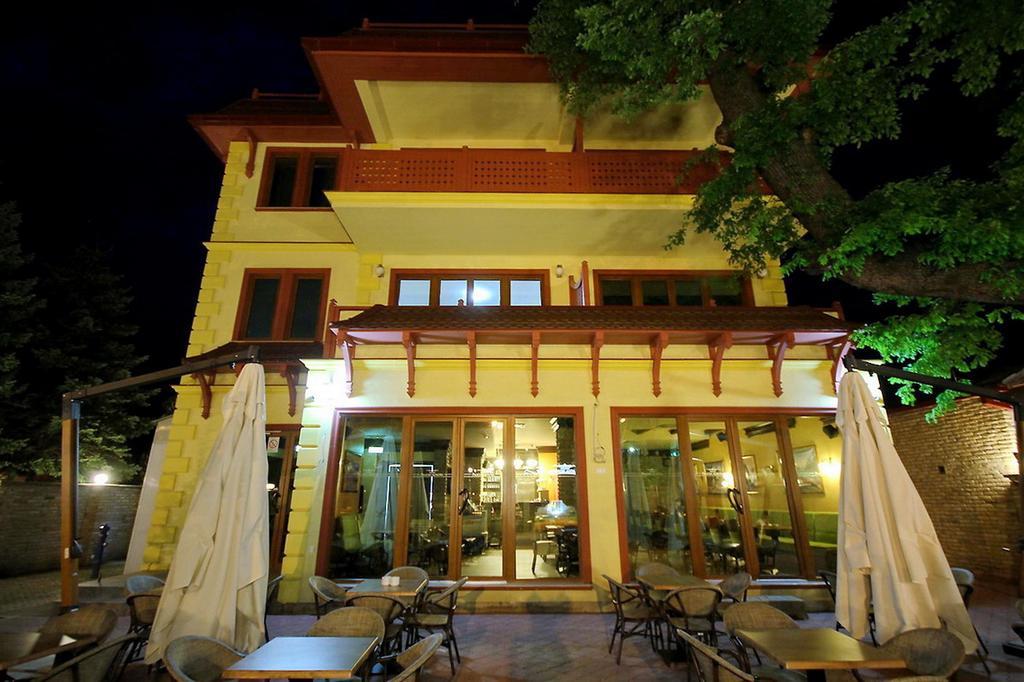 Vila Palic Hotel ภายนอก รูปภาพ
