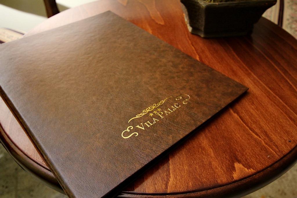 Vila Palic Hotel ภายนอก รูปภาพ