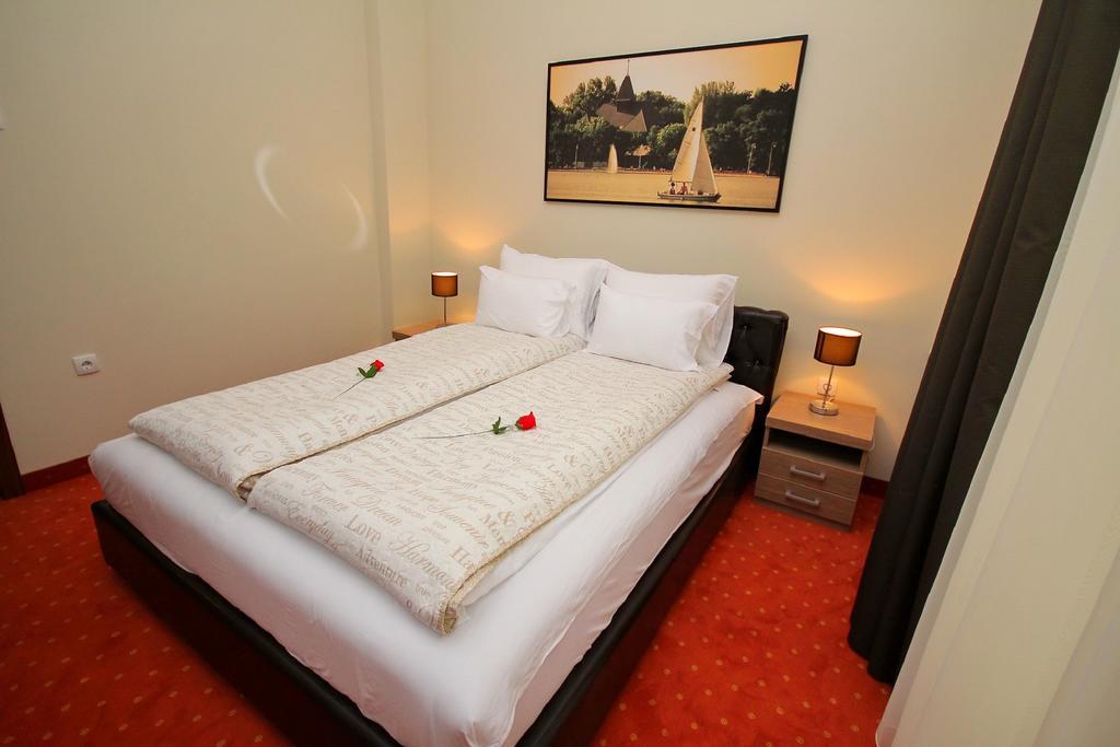Vila Palic Hotel ภายนอก รูปภาพ