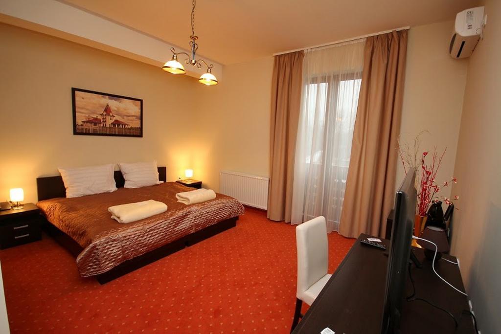 Vila Palic Hotel ภายนอก รูปภาพ