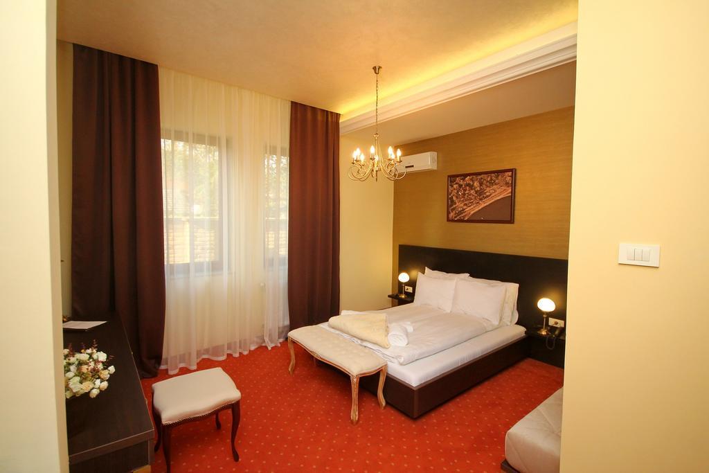 Vila Palic Hotel ภายนอก รูปภาพ